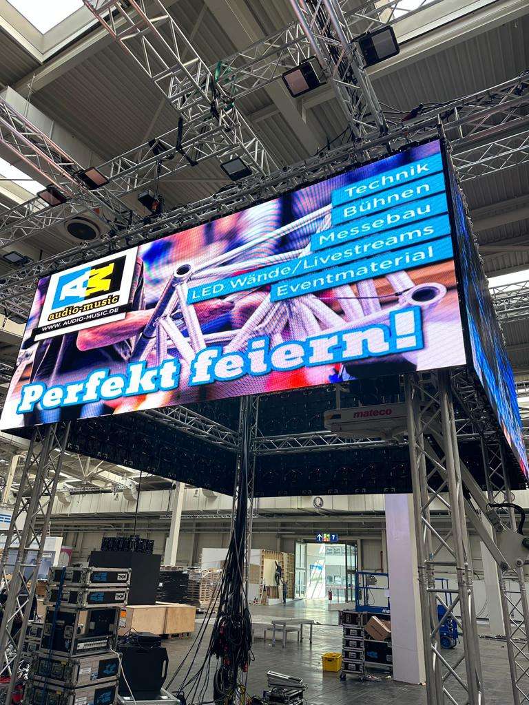 Große LED-Wand