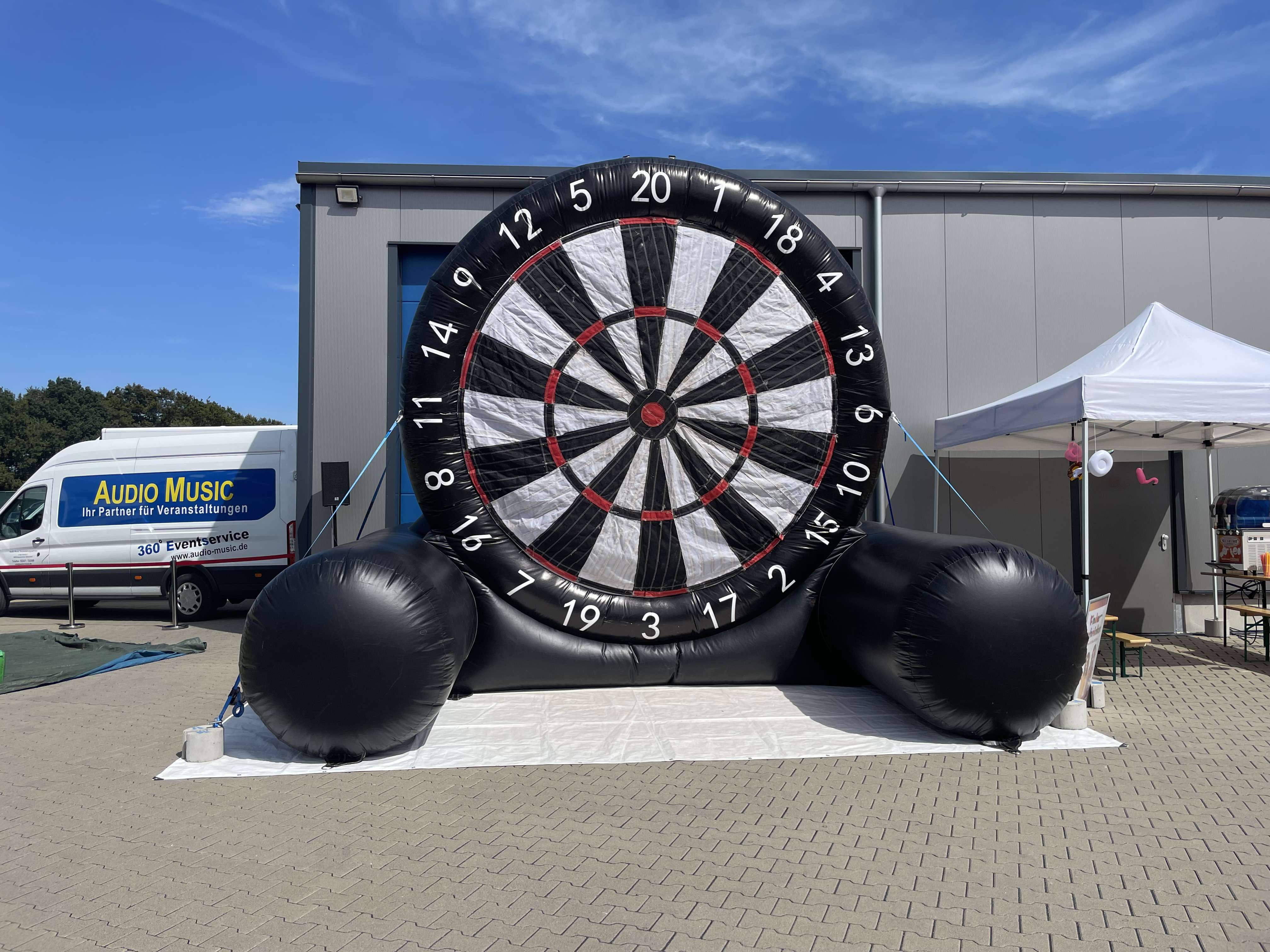 Hüpfburg Dartscheibe