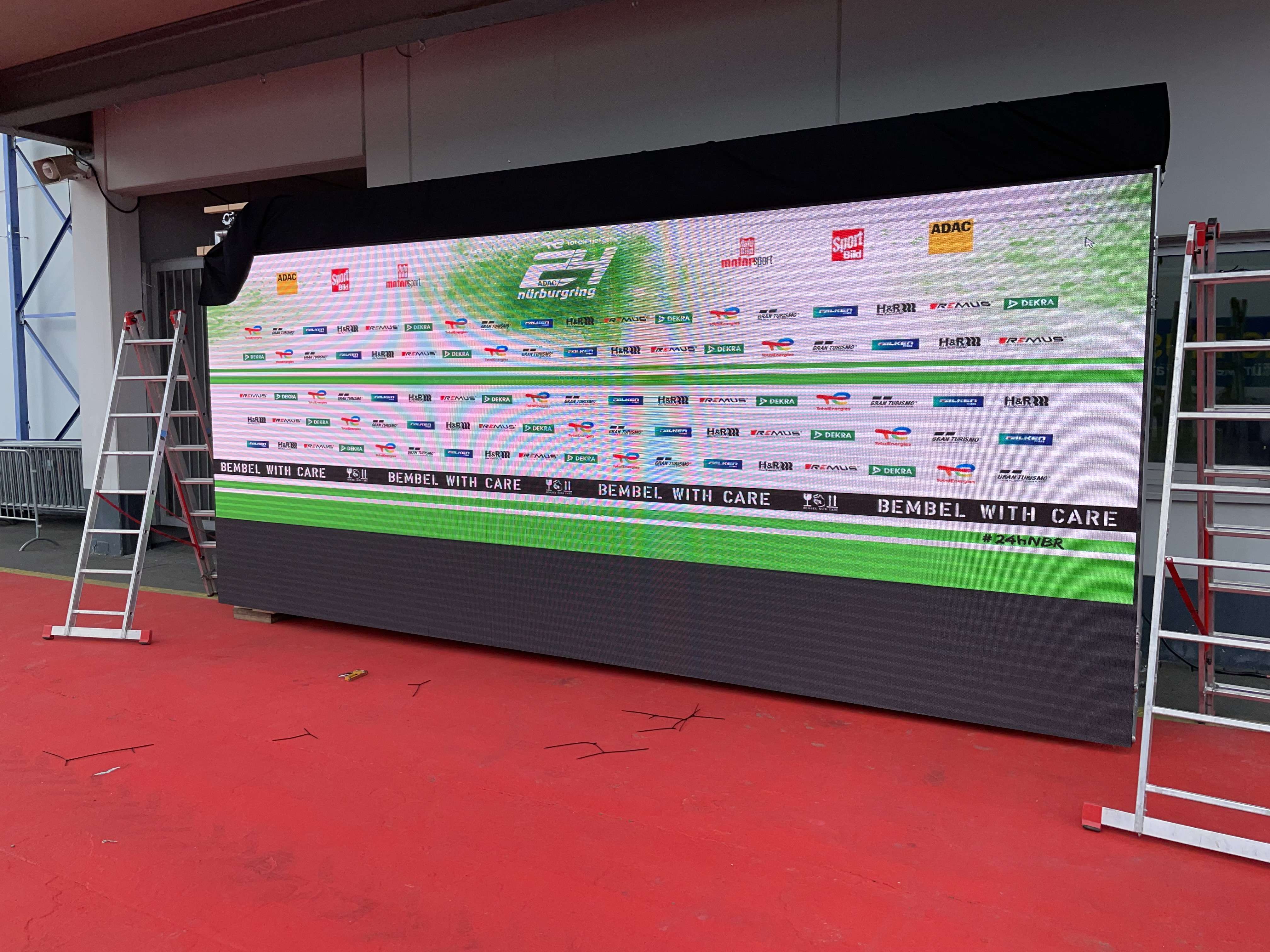 LED-Trailer 5 Meter mal 3 Meter