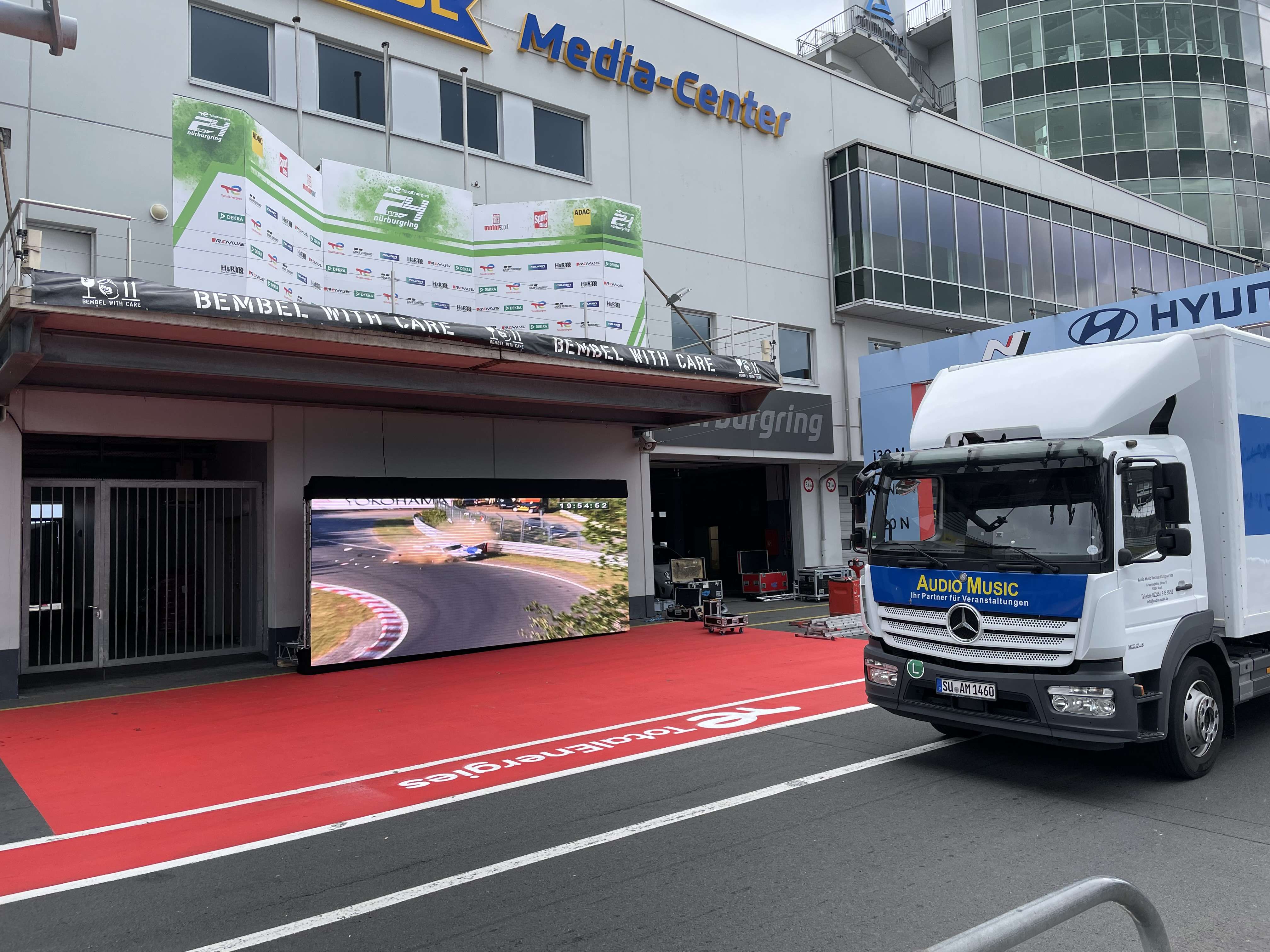 Audio-Music vor Messe